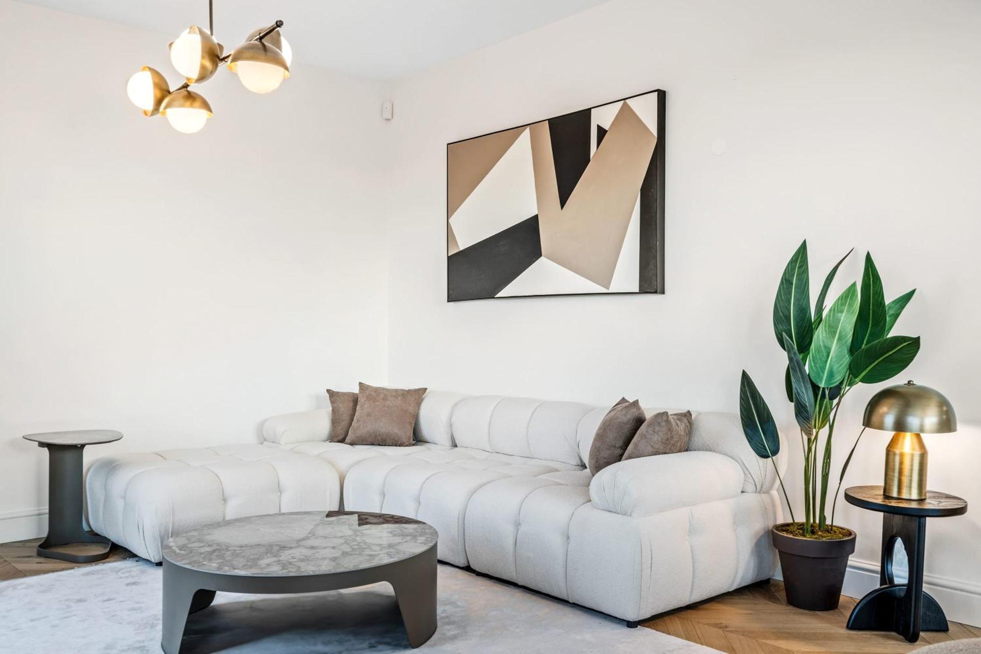 Luxurious 3br Apt With Jacuzzi In Central Lux Luxemburg